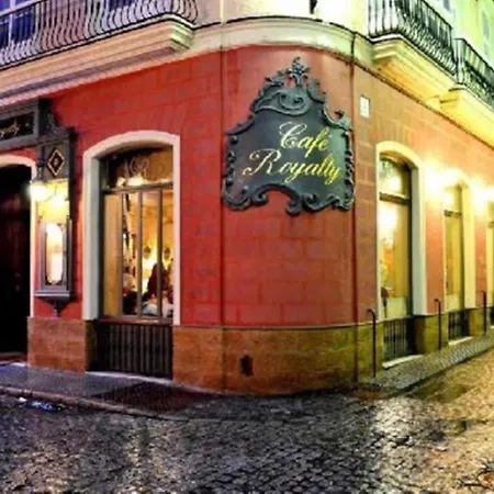 Апартаменти Del Mercado Little